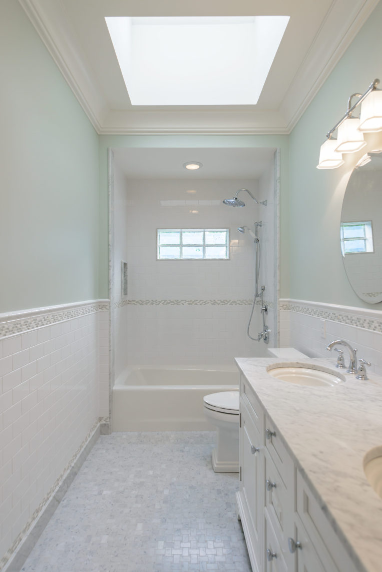 white cararra hallway bathroom
