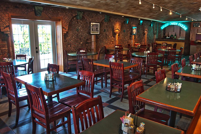 interior-pizza